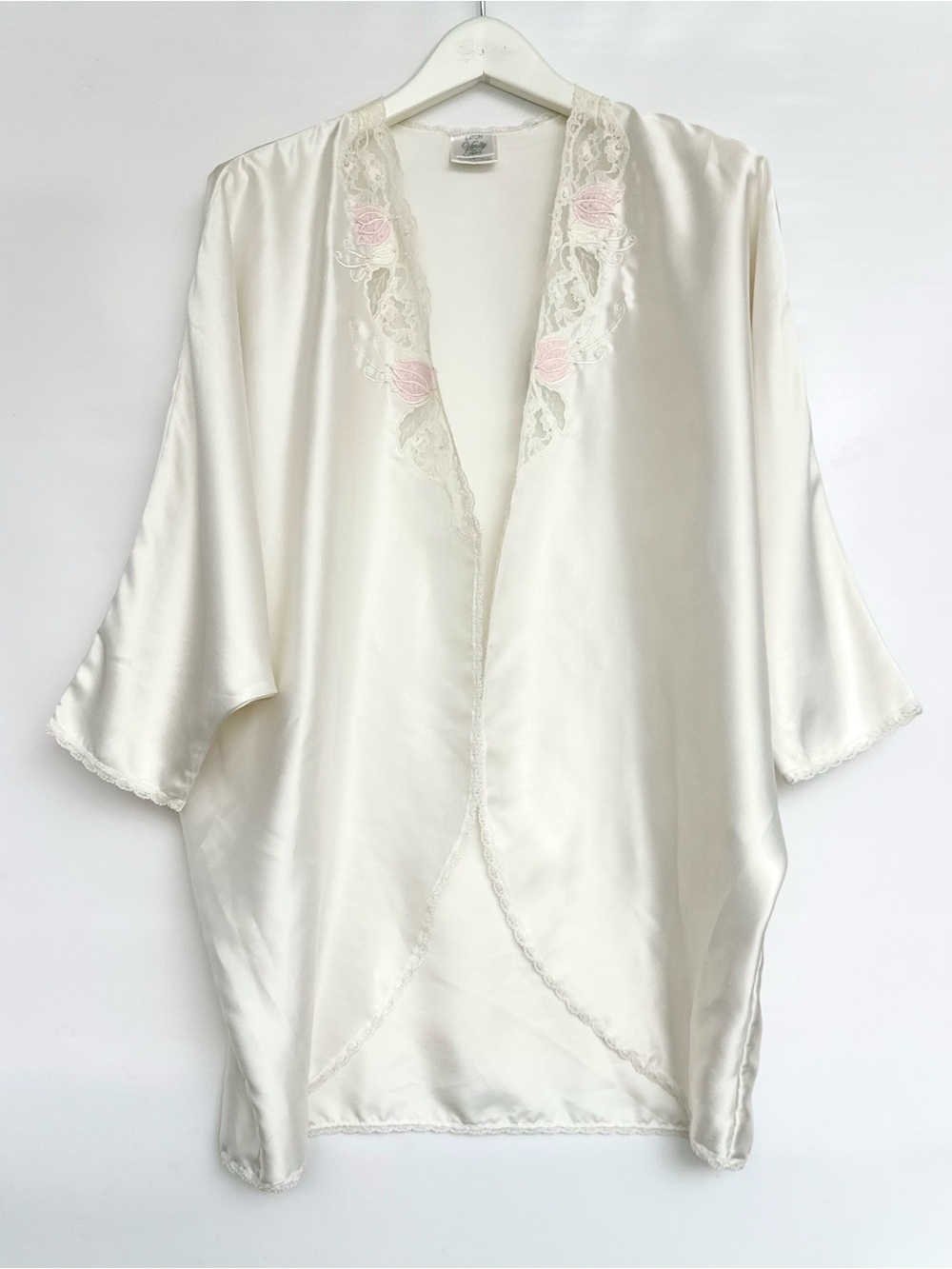 Eaton Vanity Fair Satin Lace robe - Ivory
Vintage